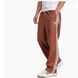 NWT Adidas originals adicolor baggy firebird track pants brown men’s XL